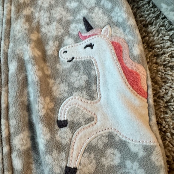 Carter’s Baby Girl Unicorn Footed Sleeper Fleece Pajamas - Size 6 Months - Picture 3 of 7